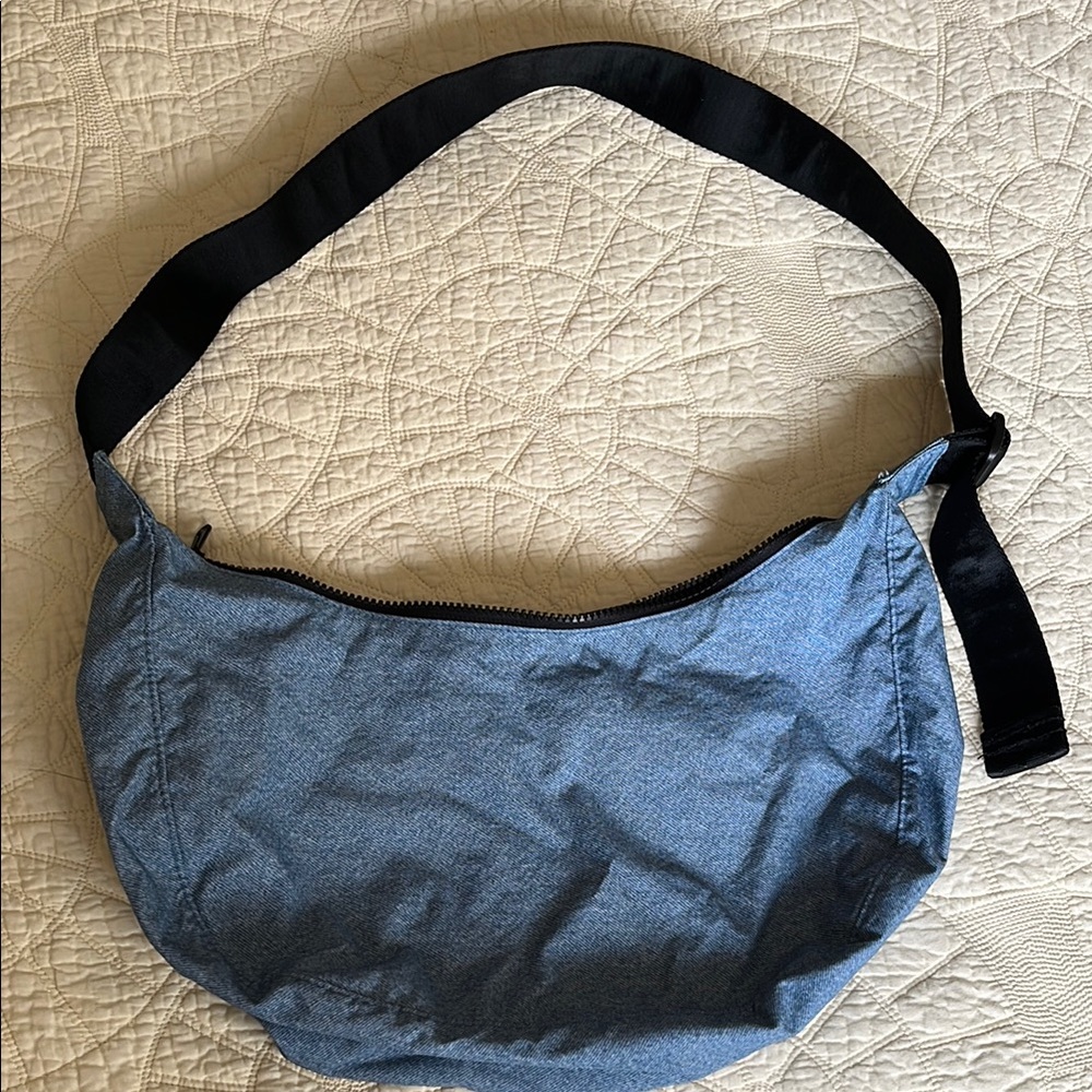 BAGGU digital Denim medium crescent gag